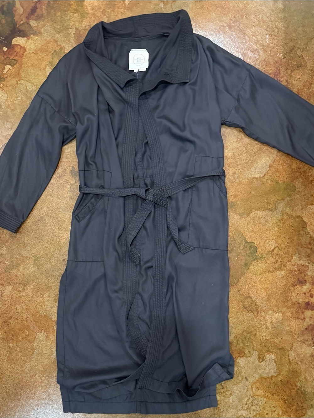 Heihei Unisex Black Trench Coat with Belt
